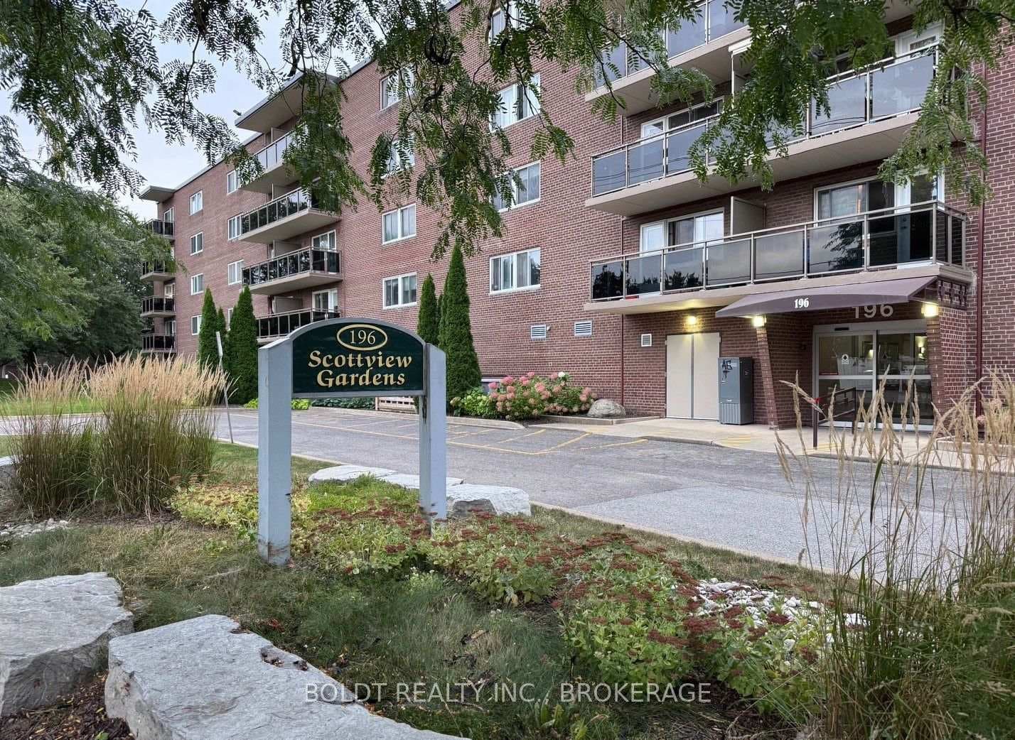 196 Scott Street Unit 521