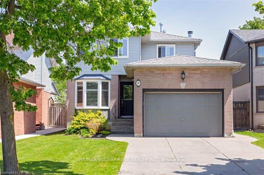 19 Beachgrove Crescent