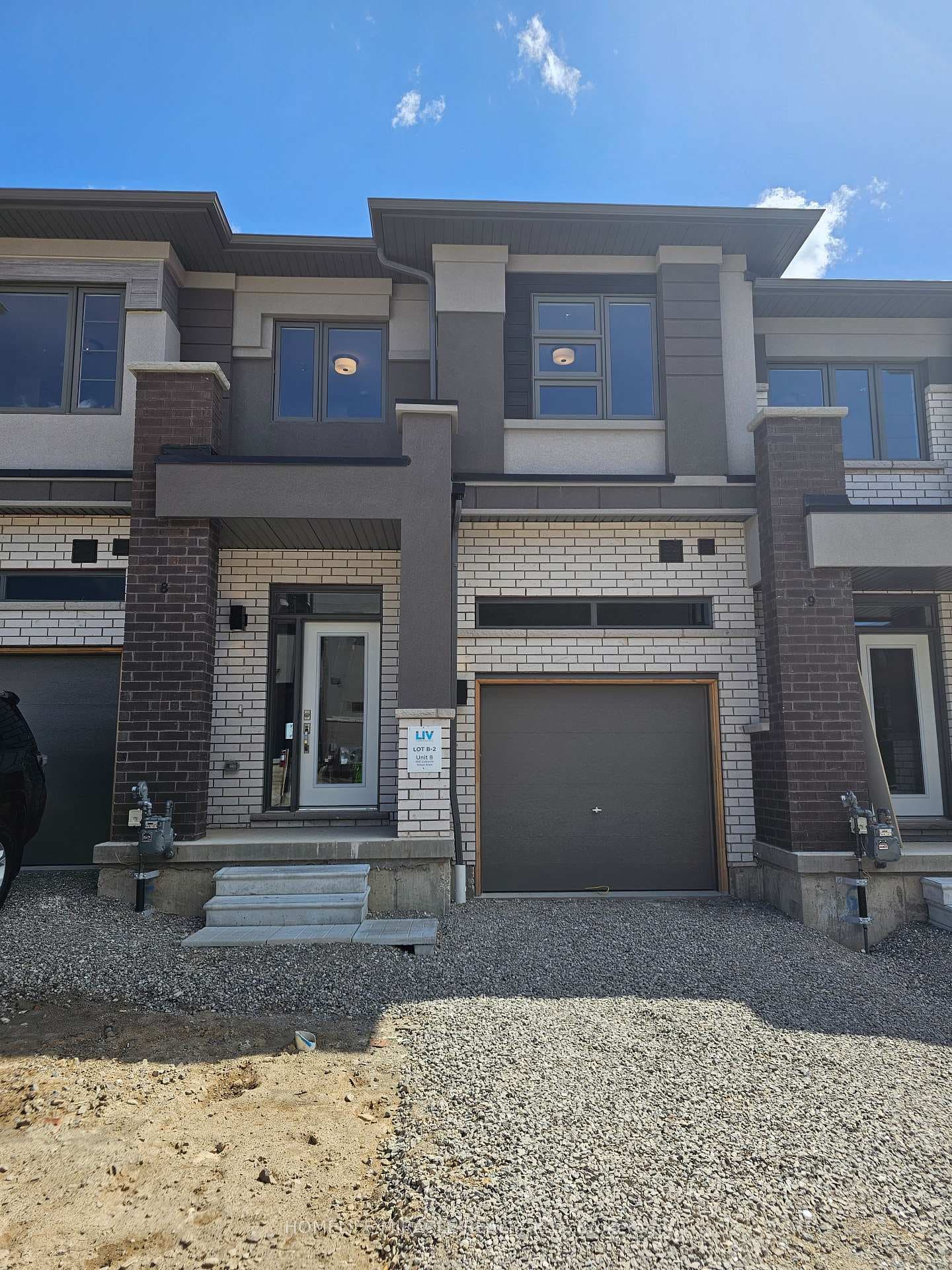 660 Colborne Street Unit 8