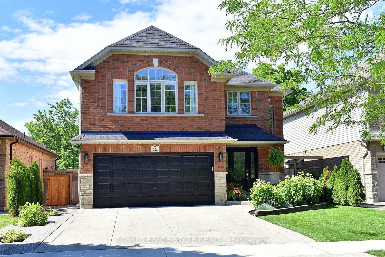 12 Wills Crescent