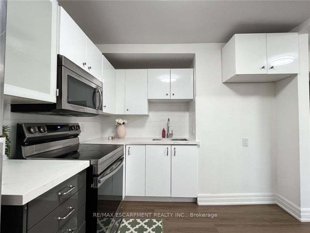 1164 CANNON Street Unit UPPER
