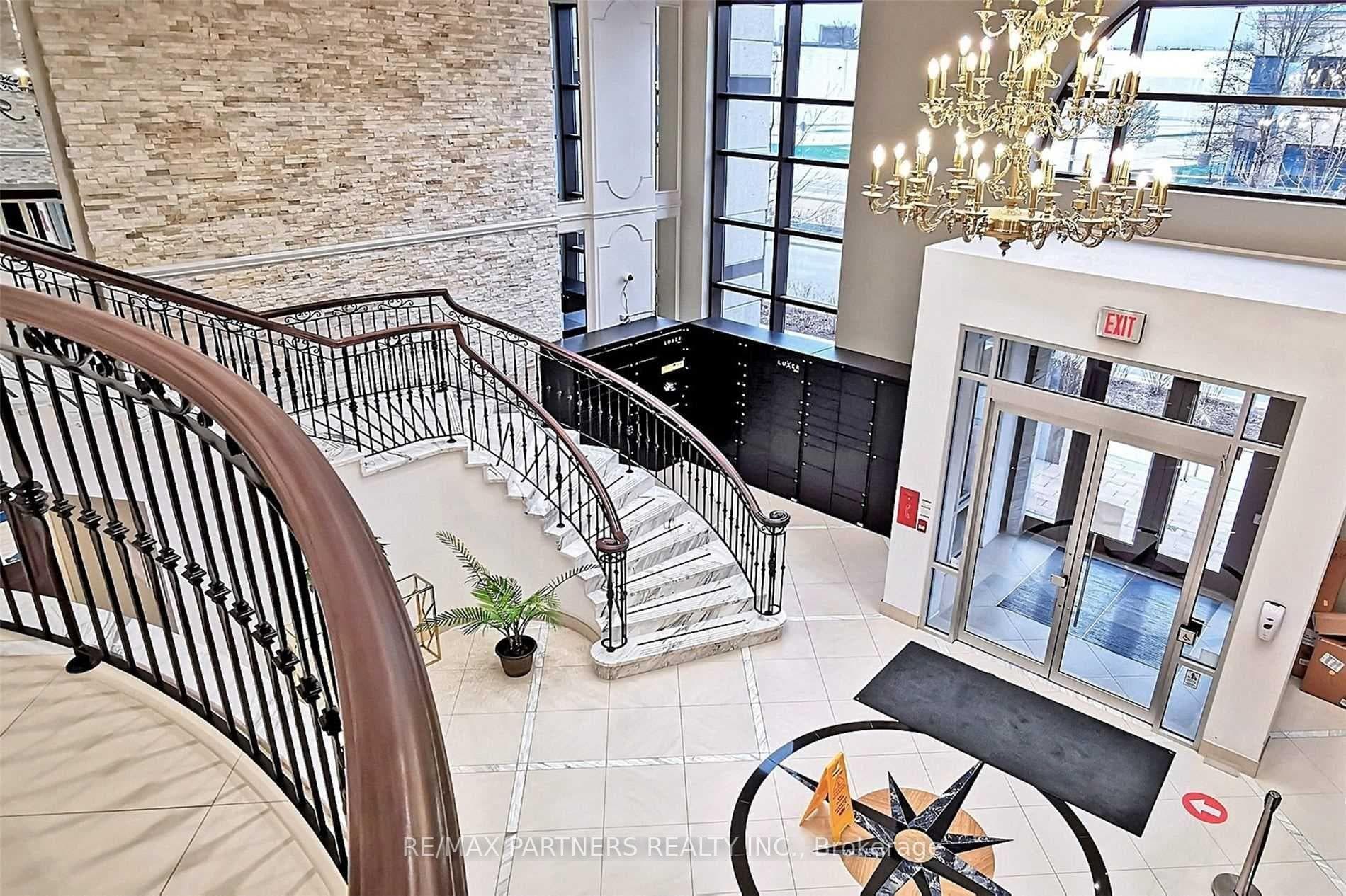 38 Cedarland Drive Unit 605