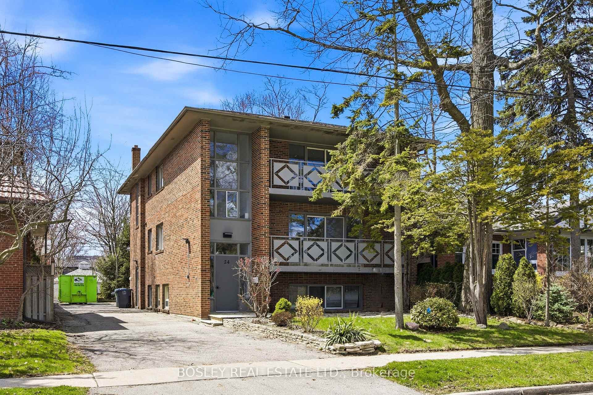 24 Oakwood Avenue