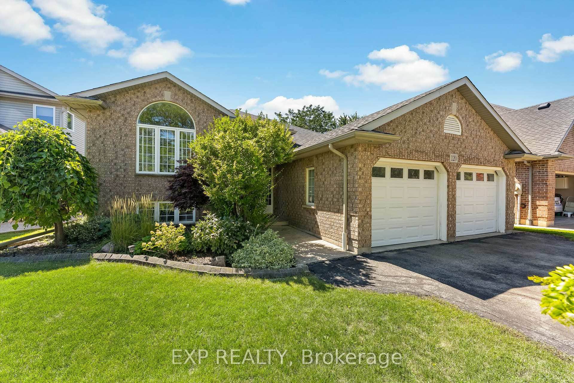 120 REDWOOD Court