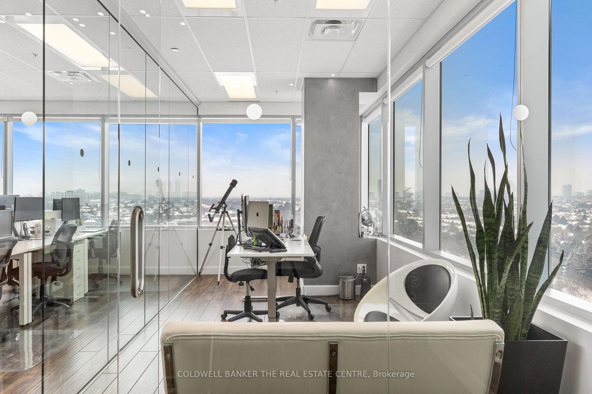 7191 Yonge Street Unit 812