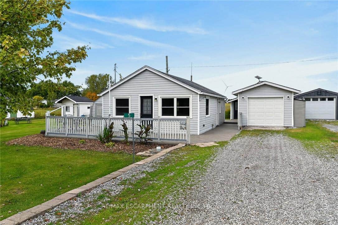 5 Willoway Lane