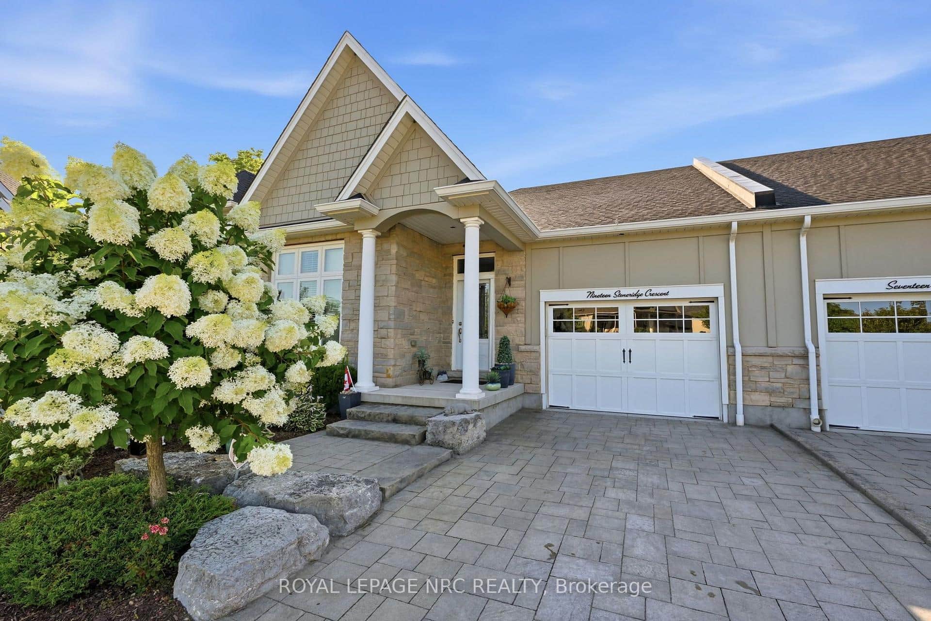 19 Stoneridge Crescent
