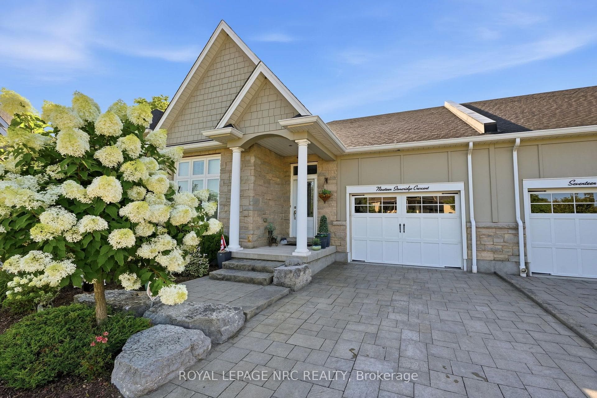 19 Stoneridge Crescent
