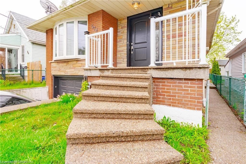 574 UPPER SHERMAN Avenue