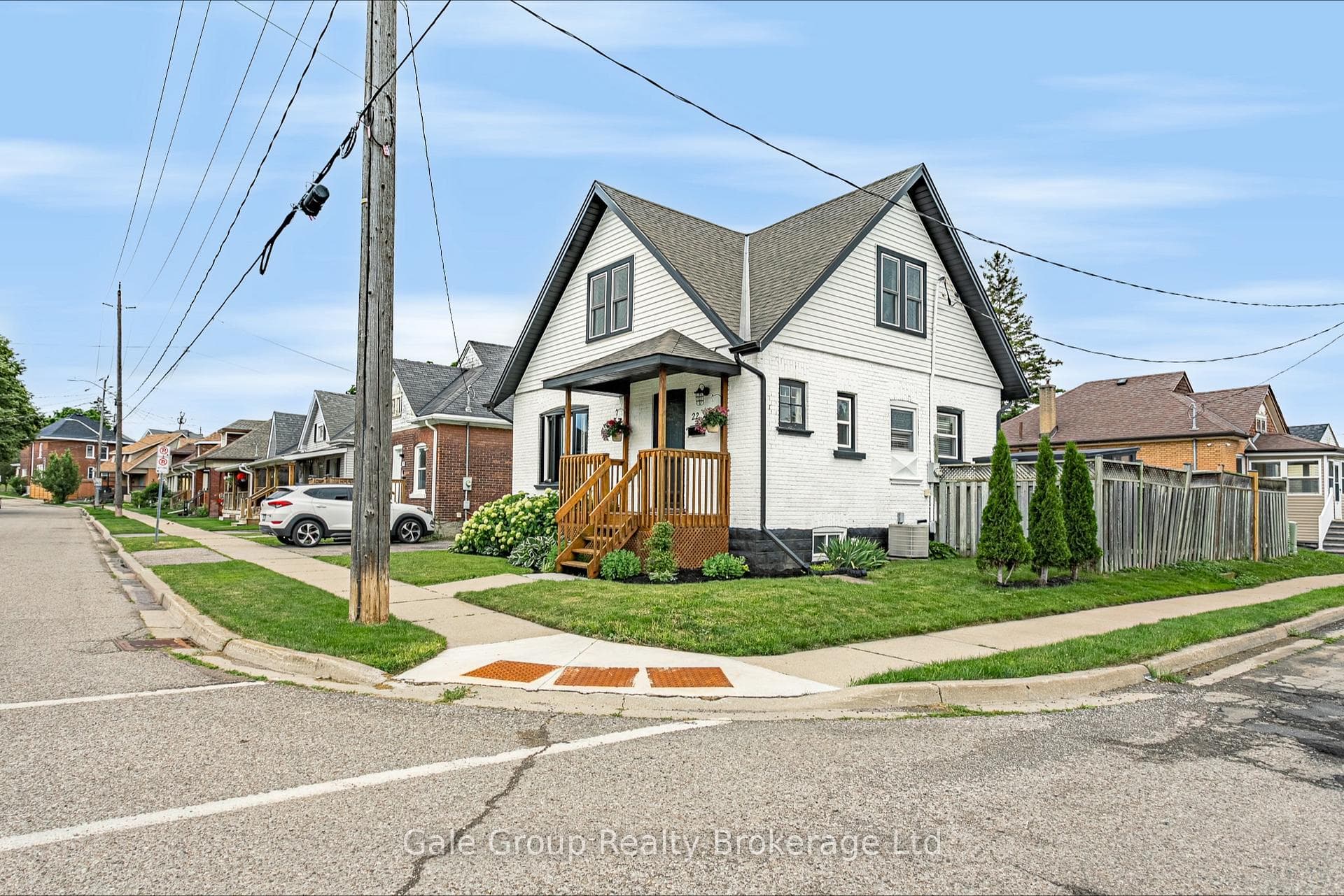 22 Strathcona Avenue