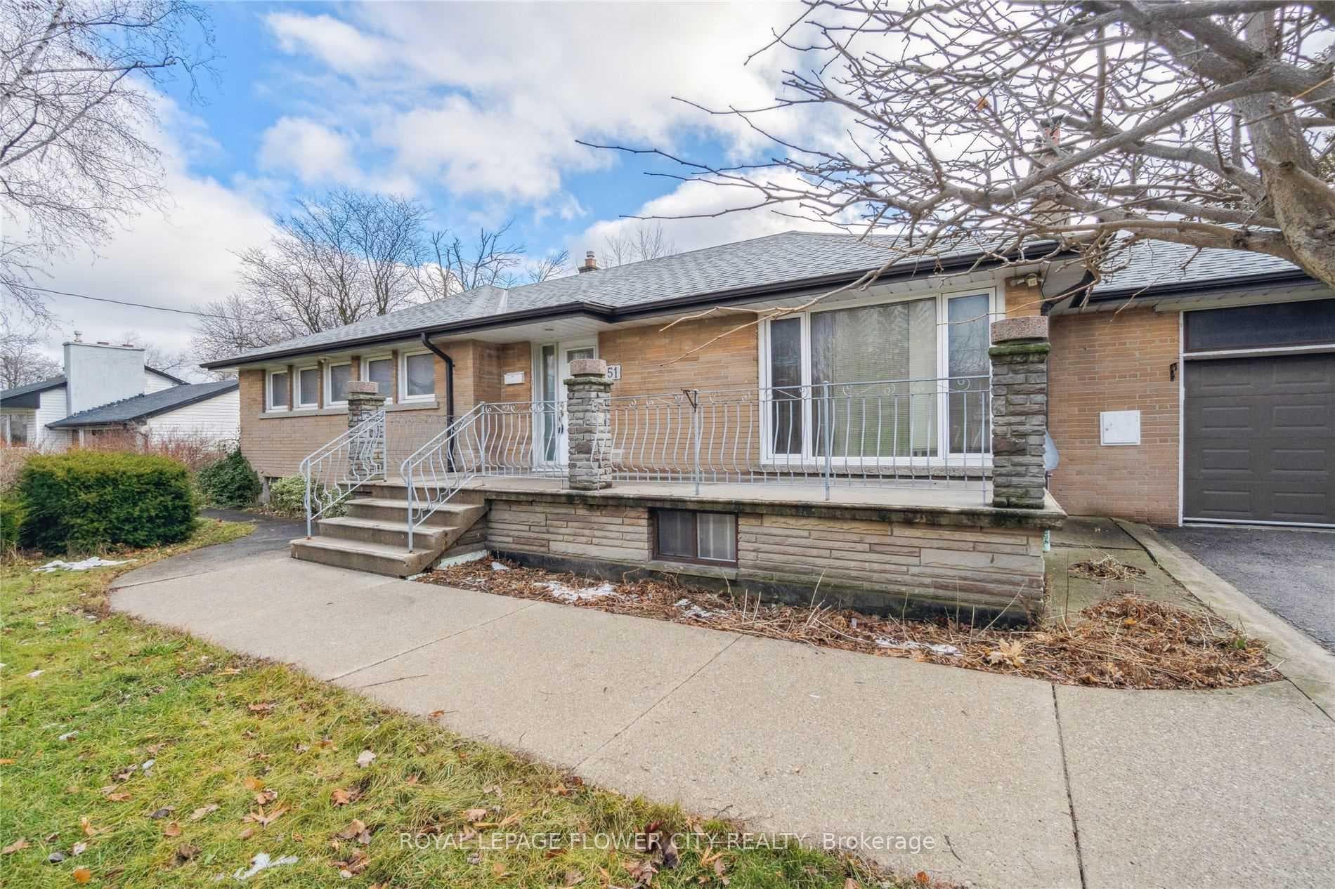 51 Hillside Avenue