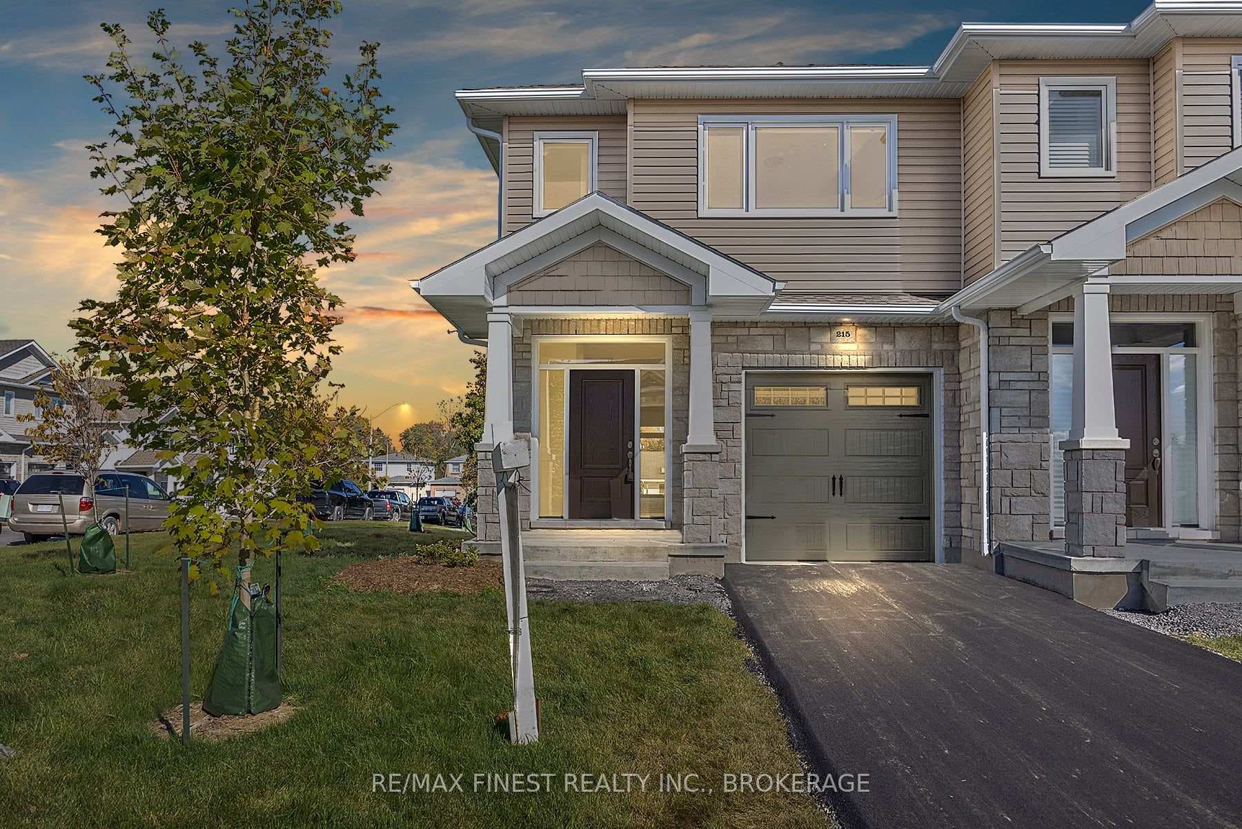 215 HERITAGE PARK Drive