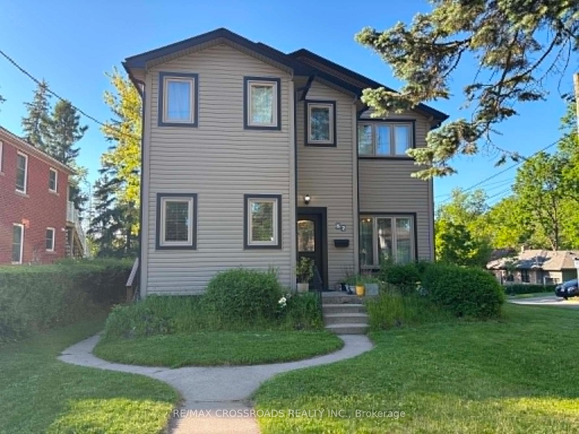 62 Sanders Boulevard
