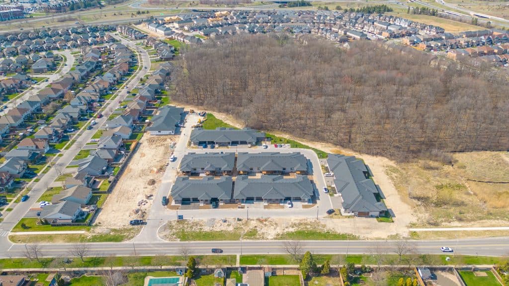 Ivy Towns at Decew — gallery image 1054