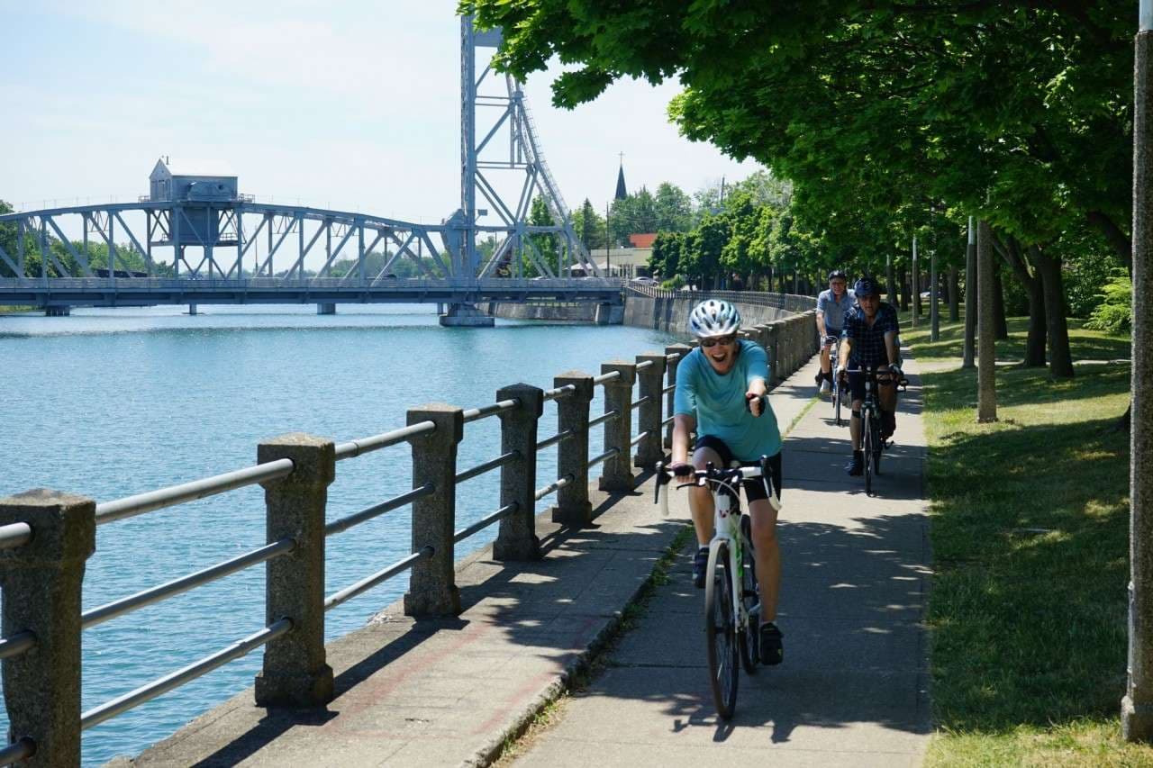 Cyclist on the Welland Canal bike trail near Ivy Towns